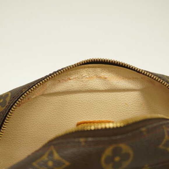 Louis Vuitton Monogram Spontini Shoulder Bag - Picture 7 of 13